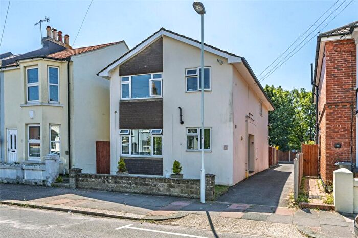 2 Bedroom Flat For Sale In St. Dunstans Road, Worthing, West Sussex, BN13