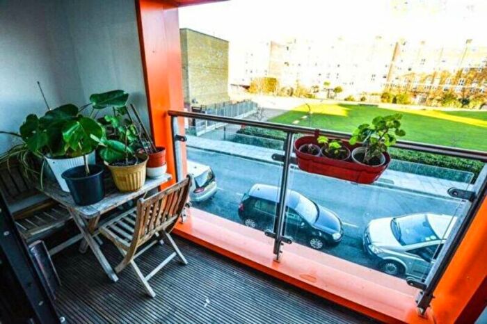 3 Bedroom Flat To Rent In Devons Road, Bow, London, E3