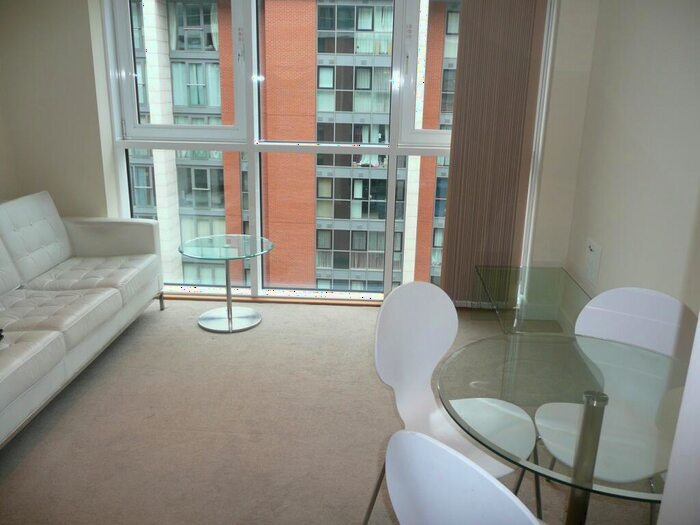 Apartment To Rent In Atlantic Apartments, Western Gateway, London, E16