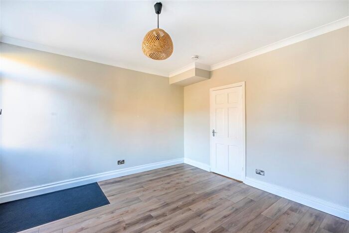 2 Bedroom End Of Terrace House To Rent In North Eastern Terrace, York, YO24
