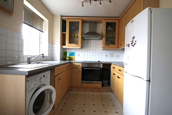 2 Bedroom Flat To Rent In Aberdeen Road, Edmonton, N18