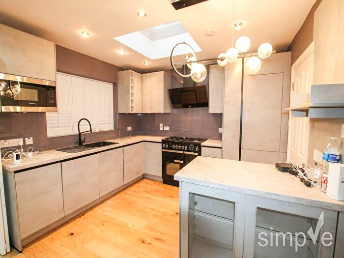 5 Bedroom Detached House To Rent In Grasmere Avenue, Wembley, HA9