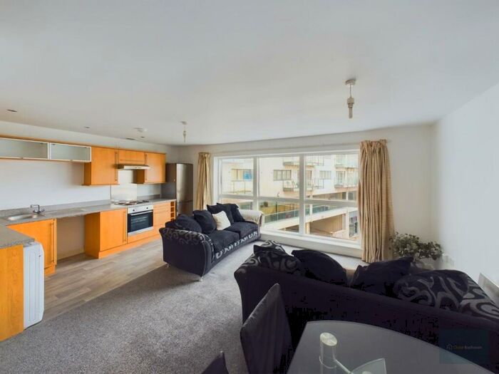 2 Bedroom Flat To Rent In Aldrin House, Moon Street, Plymouth, Devon, PL4