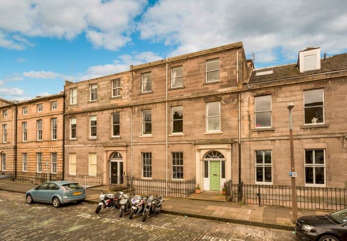 2 Bedroom Flat To Rent In Forth Street, New Town, Edinburgh, EH1