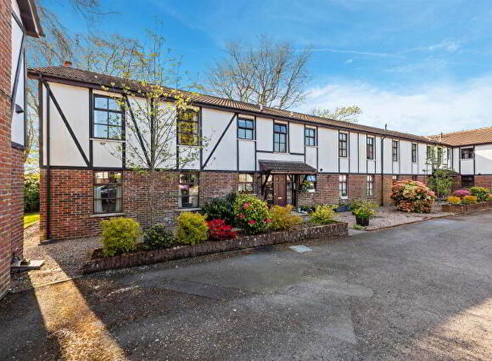 2 Bedroom Apartments For Sale In The Stables, Belfast, BT4