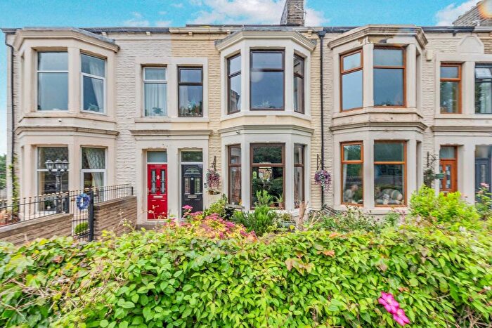 4 Bedroom End Of Terrace House For Sale In Blackburn Road, Clayton Le Moors, Accrington, BB5