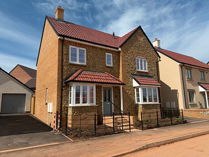 4 Bedroom Detached House To Rent In Mattravers Way, Taunton, Somerset, TA1