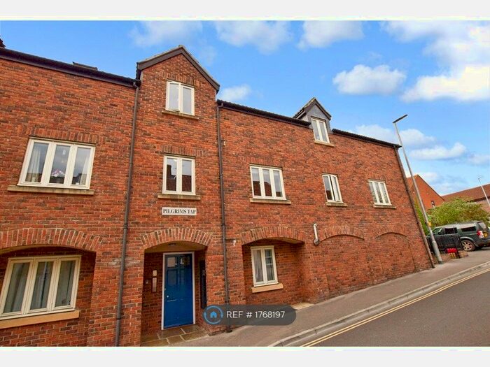 2 Bedroom Flat To Rent In Pilgrims Tap, Glastonbury, BA6