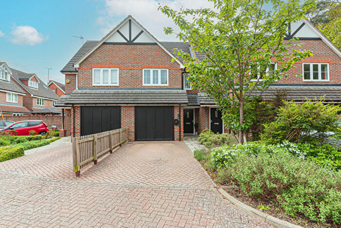 3 Bedroom Terraced House For Sale In Ballin Gardens, New Road, SL5