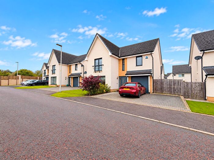 4 Bedroom Detached House For Sale In Candytoft Wynd, Ferniegair, Hamilton, ML3