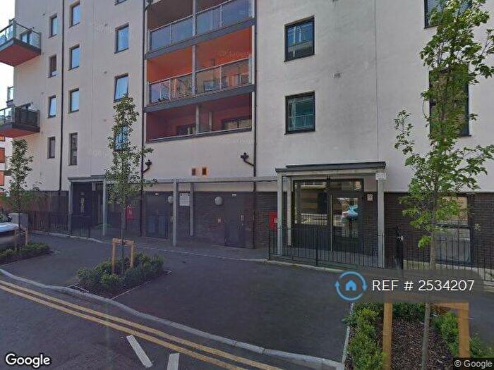 2 Bedroom Flat To Rent In Priory Court, Romford, RM7