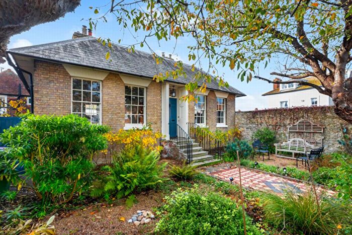 4 Bedroom Detached House For Sale In Stade Street, Hythe, CT21