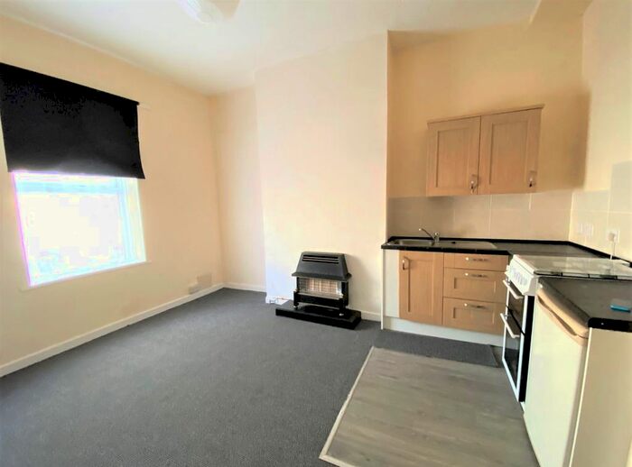 1 Bedroom Flat To Rent In Partridge Road, Roath, Cardiff, CF24