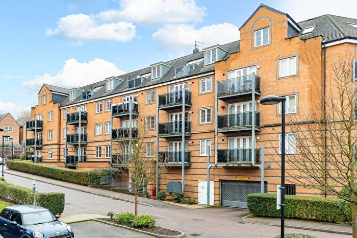 1 Bedroom Flat For Sale In Constables Way, Hertford, SG13