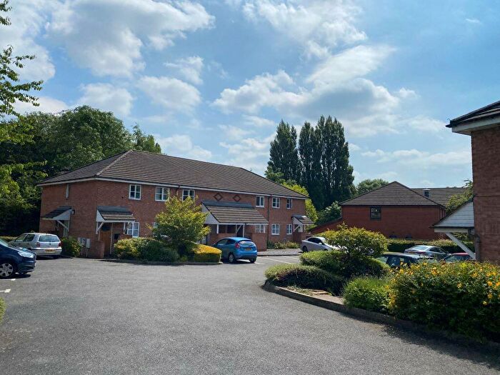2 Bedroom Apartment To Rent In Michelle Close, Birmingham, B13