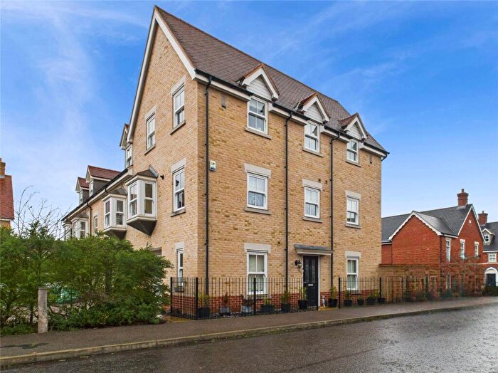 3 Bedroom End Of Terrace House For Sale In Garrison Parade, Colchester, Essex, CO2