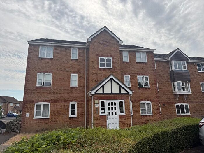 1 Bedroom Flat To Rent In Mullards Close, Mitcham Junction, CR4