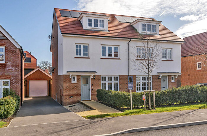 4 Bedroom Semi-Detached House For Sale In Galton Way, Warfield, Bracknell, Berkshire, RG42