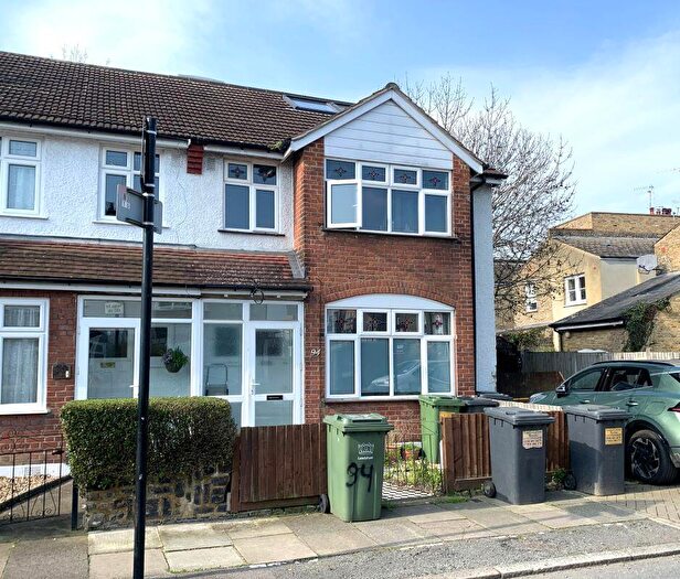 4 Bedroom End Of Terrace House For Sale In Shell Road, Ladywell, SE13