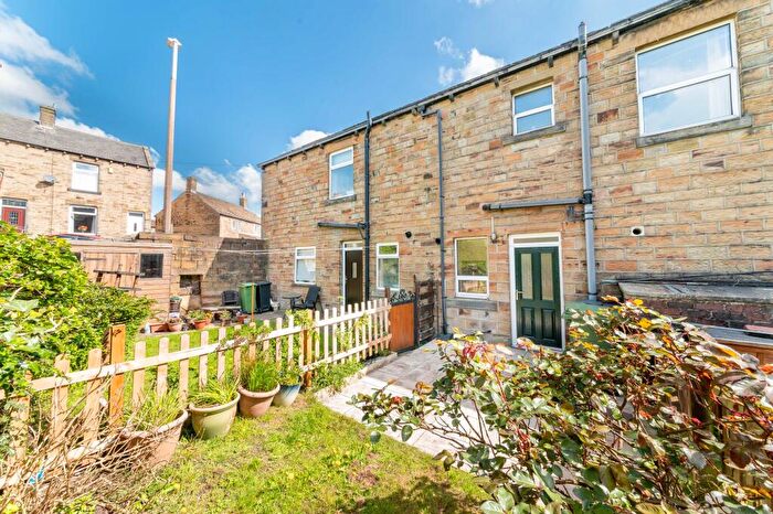 2 Bedroom Terraced House For Sale In Cumberworth Road, Skelmanthorpe, HD8