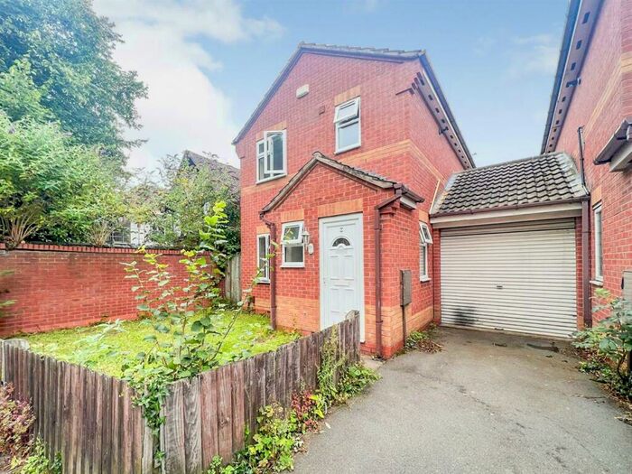 3 Bedroom Detached House To Rent In St. Nicholas Street, Radford, Coventry, CV1
