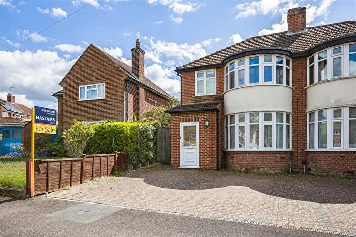 4 Bedroom Semi Detached House For Sale In Stanhope Road, Reading, RG2