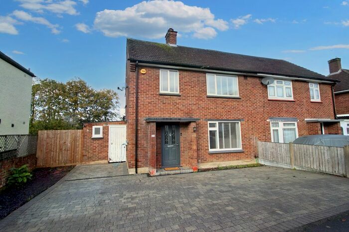 3 Bedroom Semi-Detached House To Rent In Waltham Road, Woodford Green, IG8