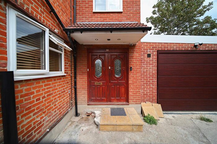 Studio To Rent In Pymmes Gardens North, London, N9