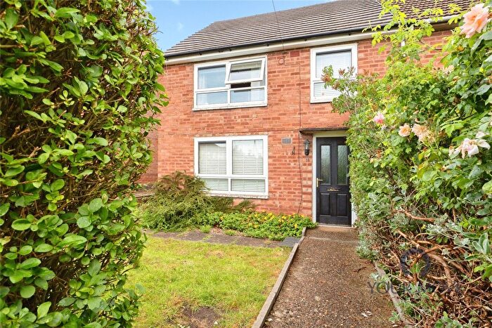 3 Bedroom End Terrace House For Sale In Whitteney Drive North, Leicester, Leicestershire, LE2