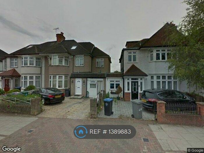 Studio To Rent In Chamberlayne Road, London, NW10