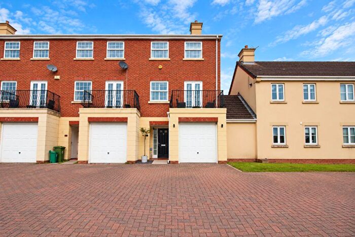4 Bedroom Town House For Sale In Meadow Hill, Church Village, Pontypridd, CF38