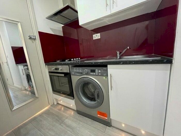 1 Bedroom Studio To Rent In Curzon Road, Thornton Heath, CR7