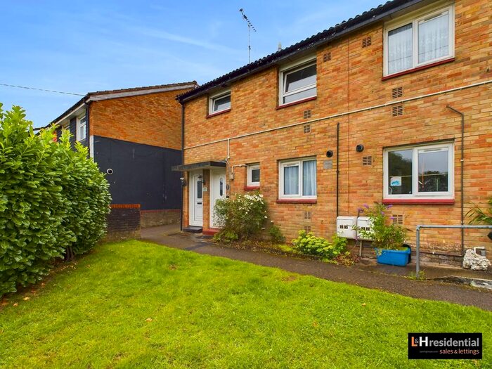 1 Bedroom Flat To Rent In Grove Road, Borehamwood, WD6