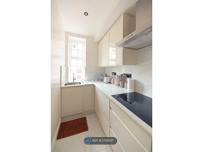 1 Bedroom Flat To Rent In Hillside Court, London, NW3