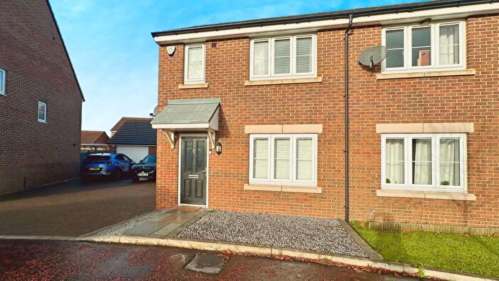 3 Bedroom Semi-Detached House To Rent In Queen Elizabeth Drive, Consett, Durham, DH8