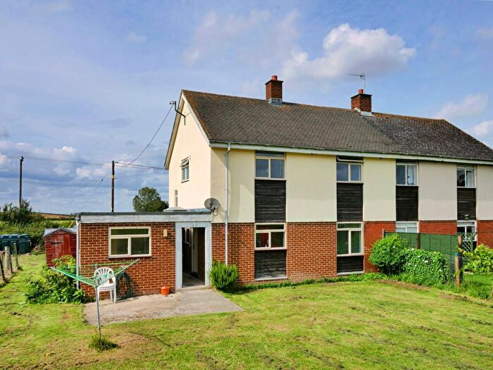 3 Bedroom Semi-Detached House To Rent In Lower Widhill, Blunsdon, SN26