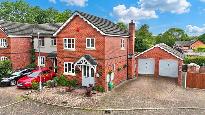 3 Bedroom End Of Terrace House For Sale In Bankside Close, Barbridge, CW5
