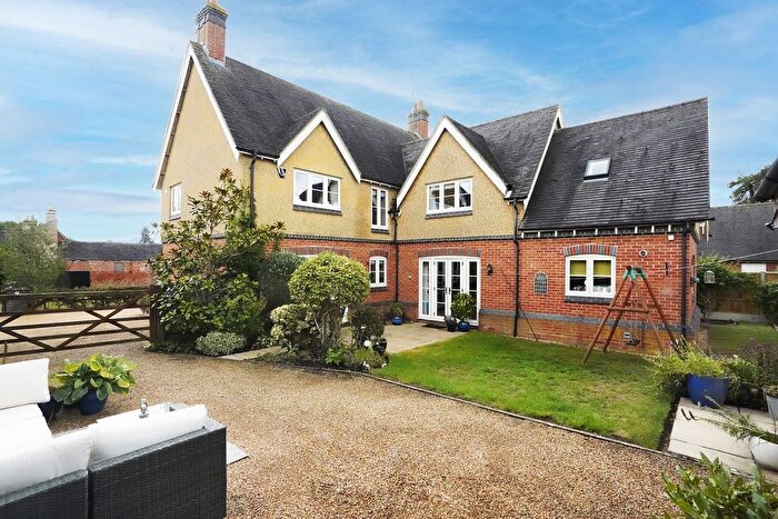 4 Bedroom Detached House For Sale In The Rickyard, Rugby, CV23