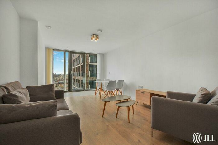 1 Bedroom Flat To Rent In Stratosphere Tower, Stratford, E15