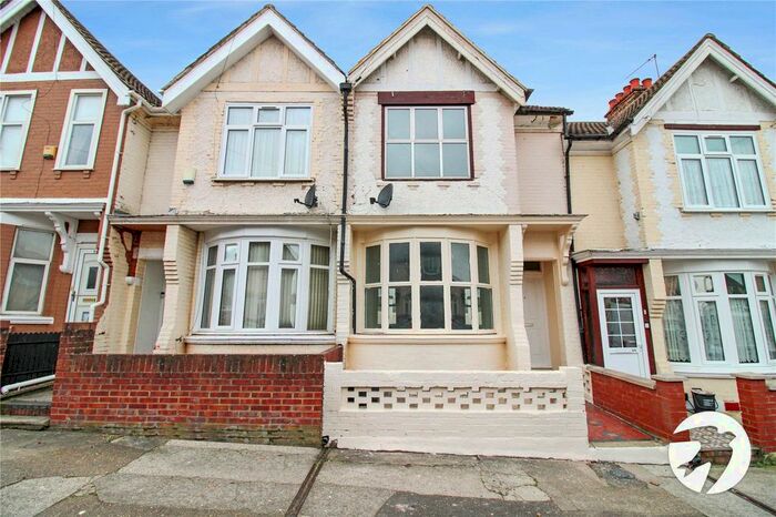 3 Bedroom Terraced House To Rent In Pier Road, Northfleet, Gravesend, Kent, DA11