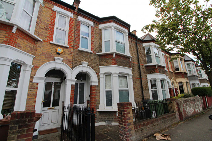 4 Bedroom Terraced House To Rent In Leahurst Road, Hither Green, SE13