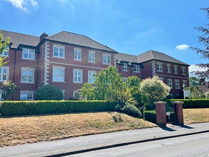 1 Bedroom Flat For Sale In Dugdale Court, Coventry Road, Coleshill, West Midlands, B46