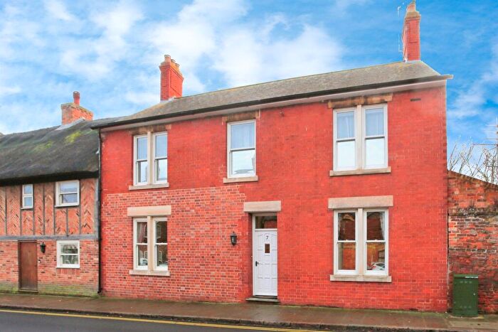 4 Bedroom Link Detached House For Sale In East Street, Crowland, Peterborough, PE6