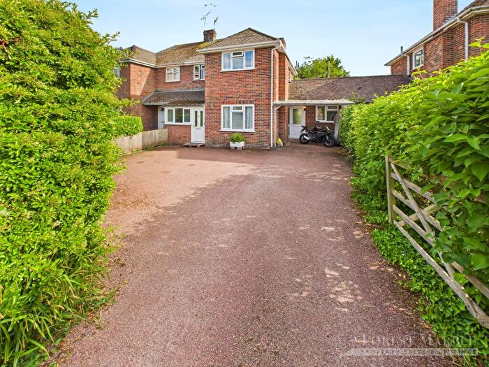 4 Bedroom Semi-Detached House For Sale In Rickhayes, Wincanton, BA9