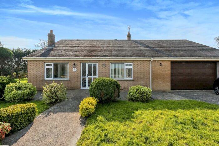 2 Bedroom Bungalow For Sale In Castell Ddu Road, Pontarddulais, Swansea, SA4