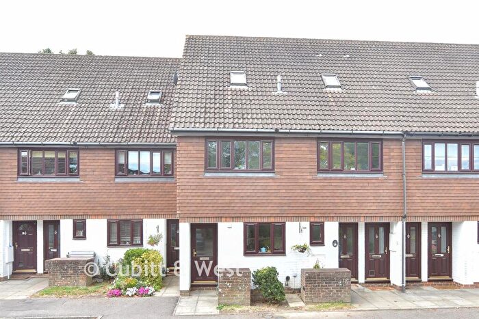 1 Bedroom Maisonette For Sale In John Wiskar Drive, Cranleigh, Surrey, GU6