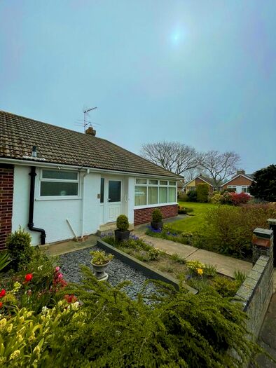 2 Bedroom Bungalow To Rent In Gresham Close, Gorleston, Great Yarmouth, NR31