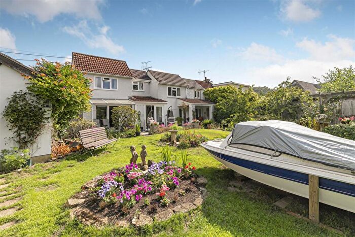 5 Bedroom Semi-Detached House For Sale In Bath Road, Swineford, BS30