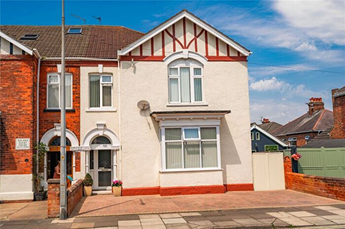 7 Bedroom Semi-Detached House For Sale In Princes Road, Cleethorpes, Lincolnshire, DN35