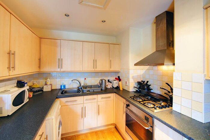 3 Bedroom Flat To Rent In Shortridge Terrace, Jesmond, Newcastle Upon Tyne, NE2